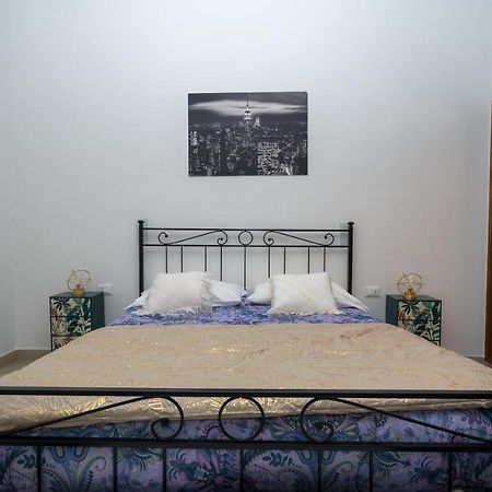 Comfort Twobook - Citra 011015-Lt-2159 Специя Екстериор снимка